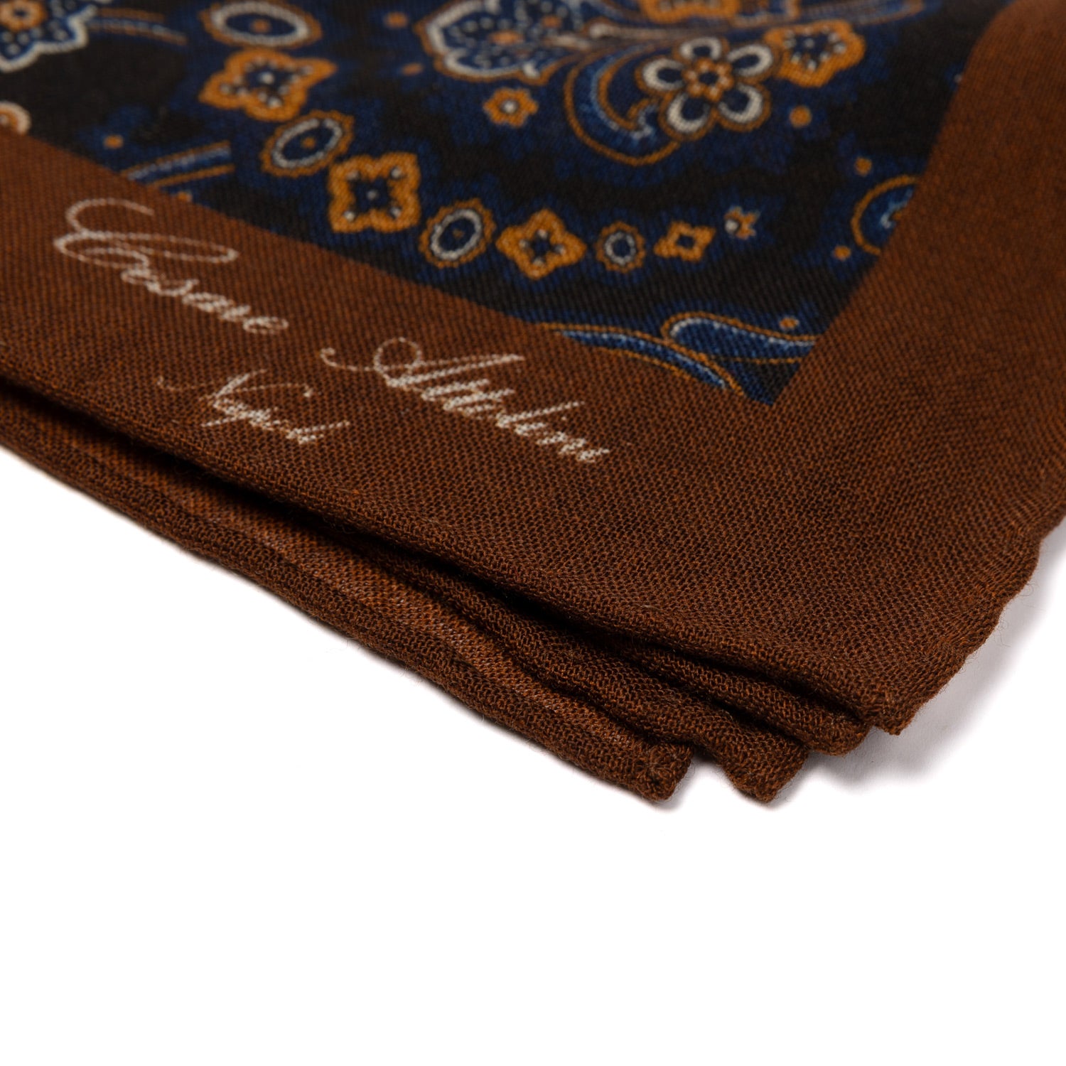 Pocket Square "Cachemire Turco" made from a Luxurious Wool Blend - hand-rolled